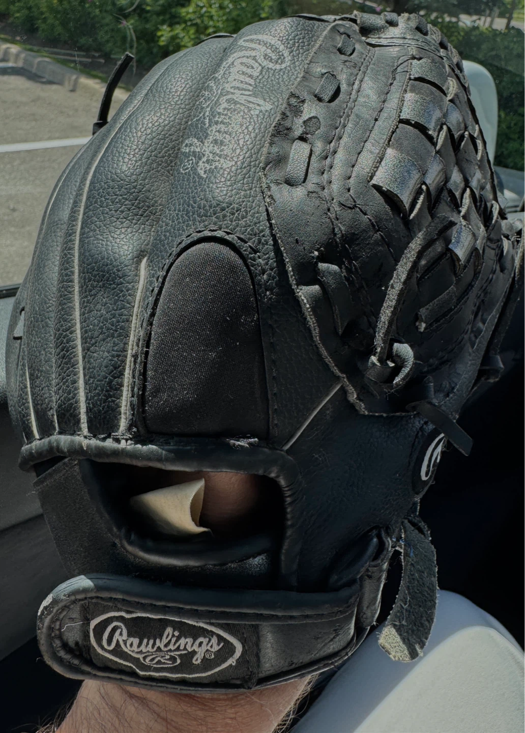 Rawlings (11”) Aaron Hill Autograph Model Baseball Glove - photo 2