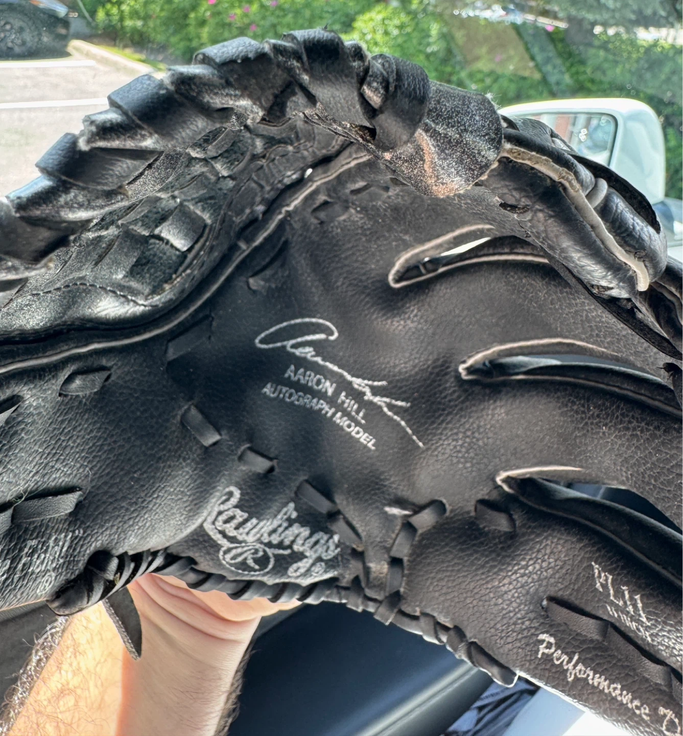 Rawlings (11”) Aaron Hill Autograph Model Baseball Glove - photo 3