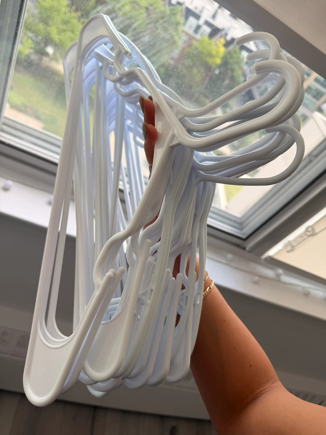 White Plastic Hangers (Set of 50) - photo 2