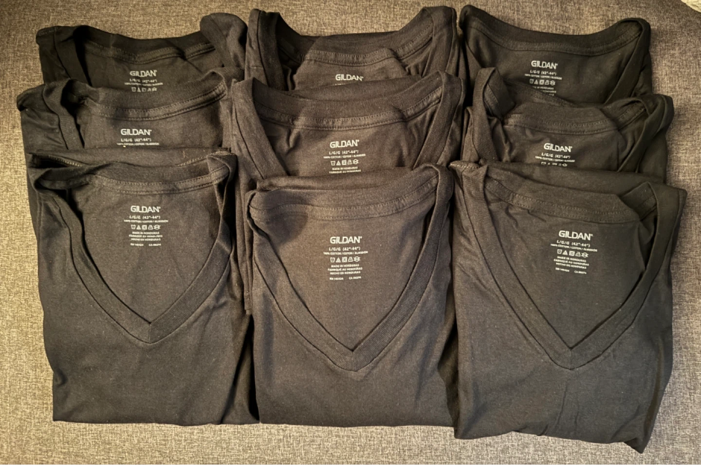 New Gilden large v-neck t-shirts 9-pack - photo 3
