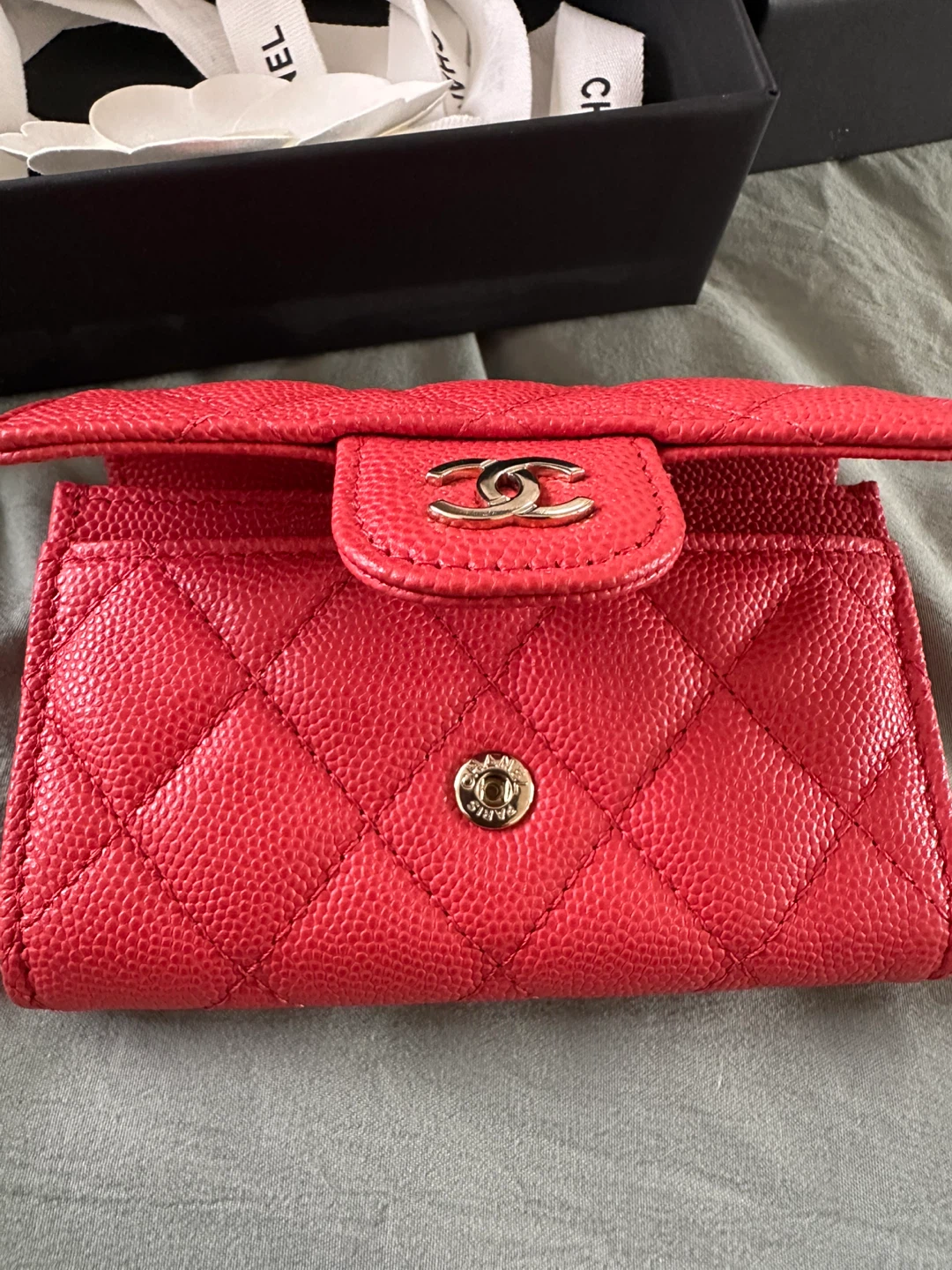 Chanel Red Caviar Leather Card Holder - photo 2