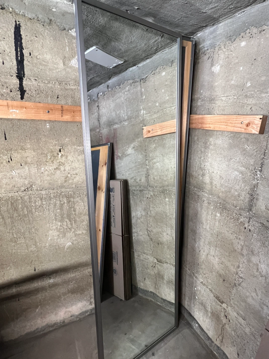 Metal Frame Mirror