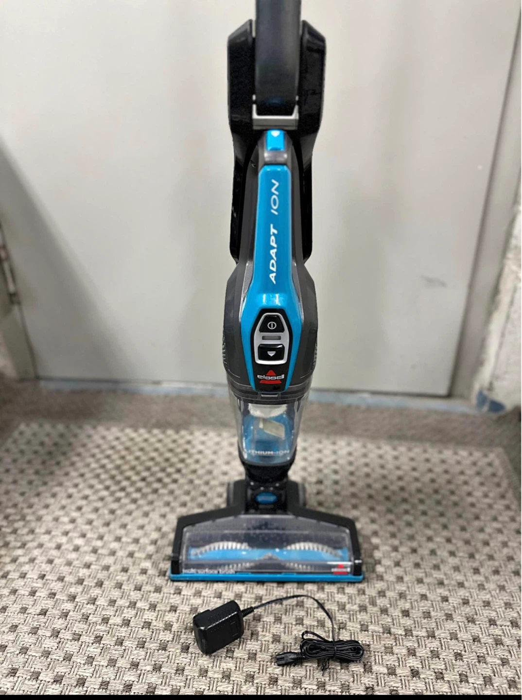 Bissell Adapt Ion 2-in-1 Lightweight Cordless Vacuum - photo 2