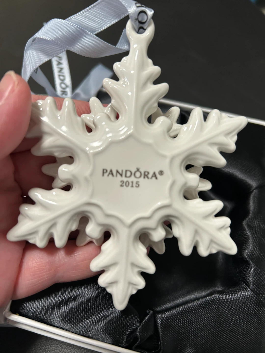 Pandora 2015 Snowflake Ornament - photo 4
