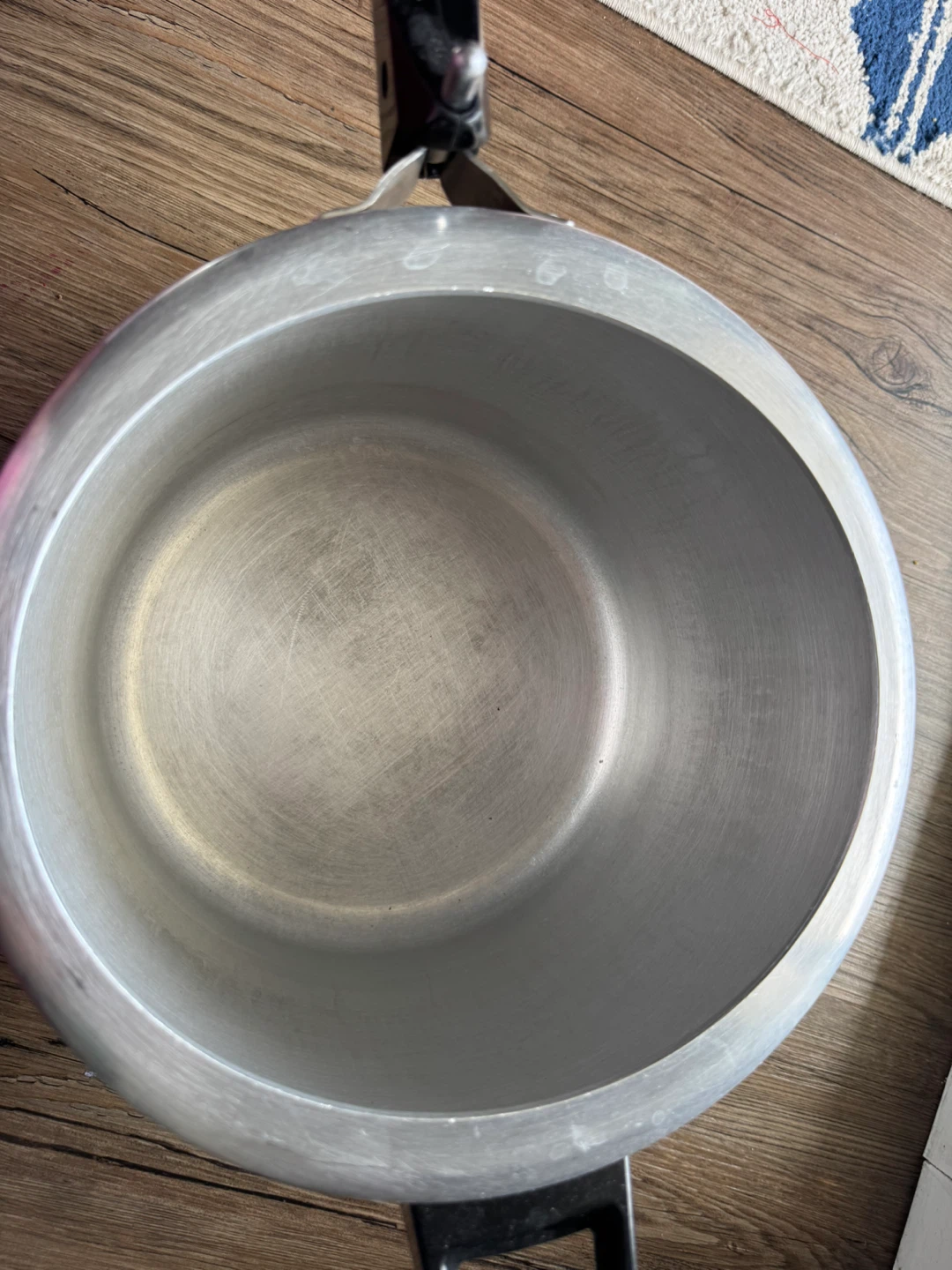Hawkins Pressure Cooker - photo 4