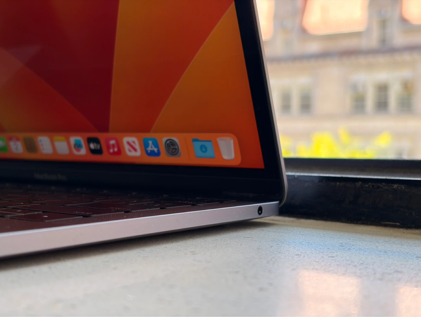 MacBook Pro (Retina, 13-inch, 2017) — 250GB / i5 / 8GB - photo 4