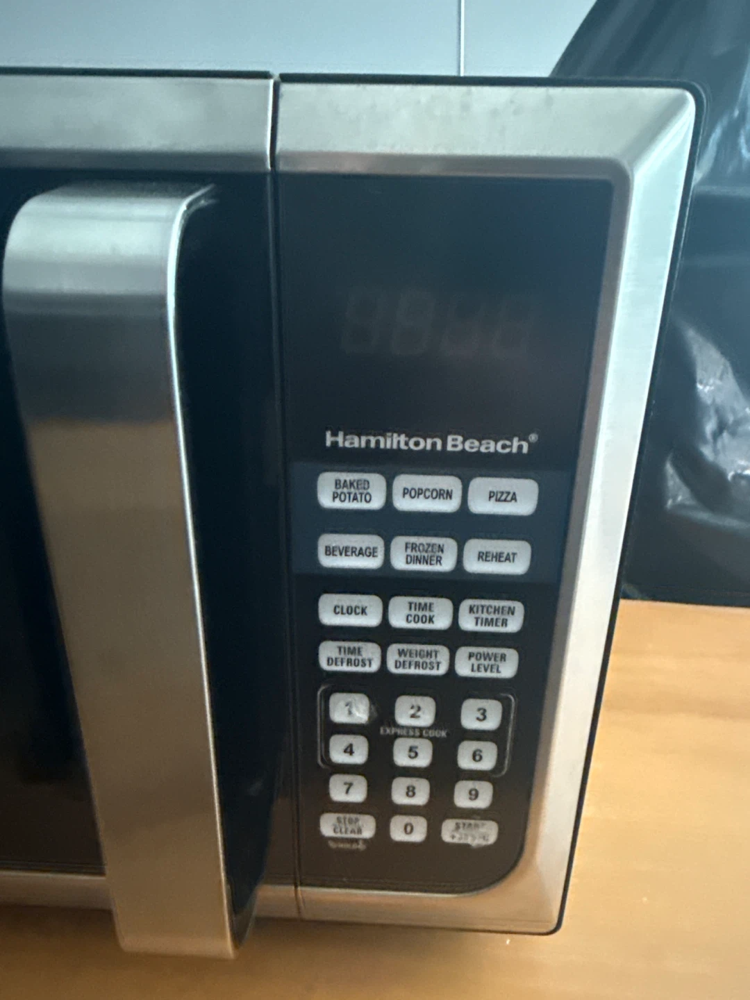 Hamilton Beach Microwave - photo 3