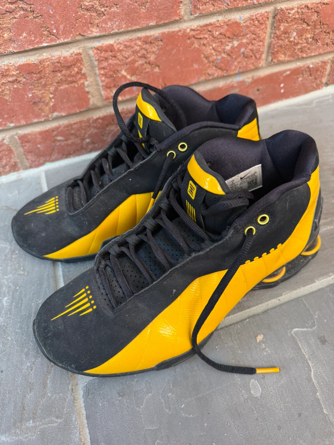 Nike Shox VC IV Basketball Shoes - Black/Yellow