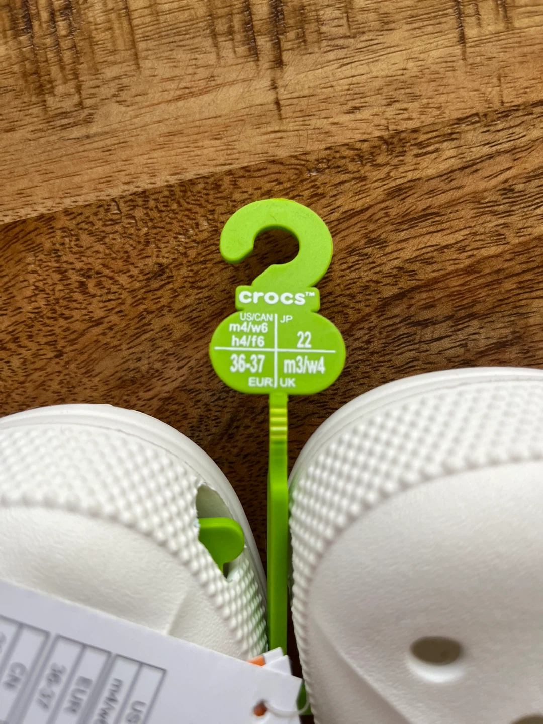 Brand New Crocs Classic Clog White Size 6 Women's - photo 2