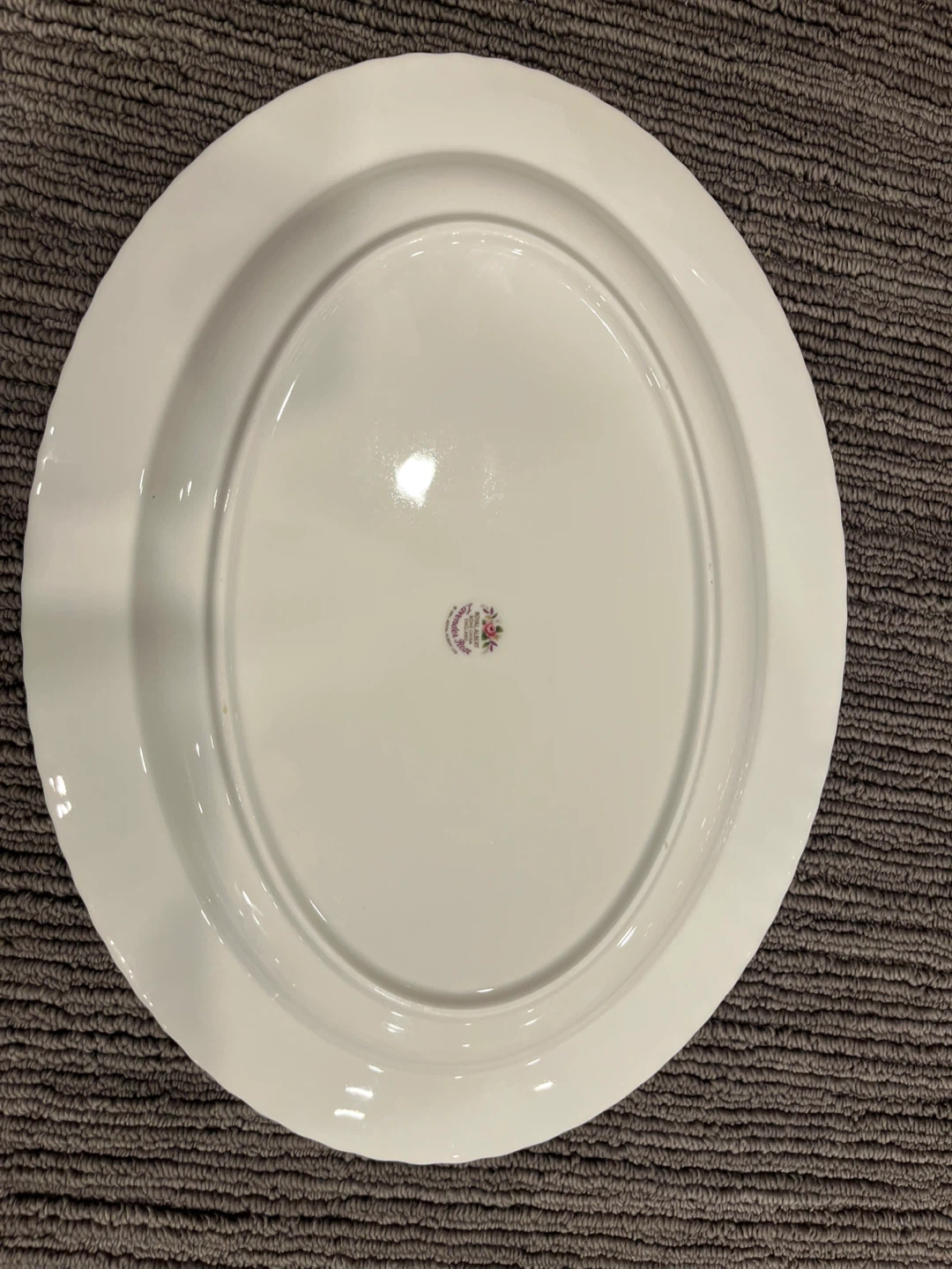 China platter, tray and salt shaker - photo 2