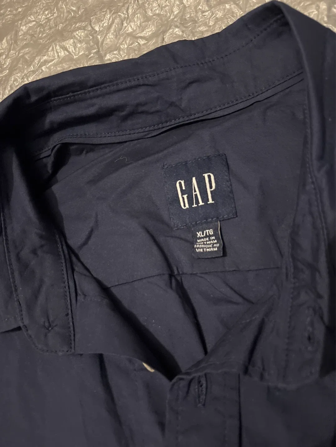 NWOT GAP Men's Navy Blue Button-Up Shirt - photo 2