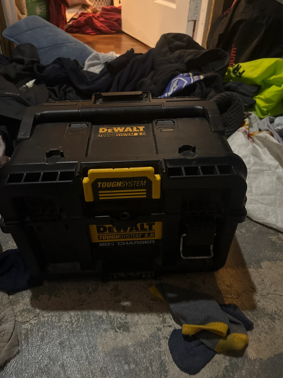DEWALT ToughSystem 2.0 20V Charger