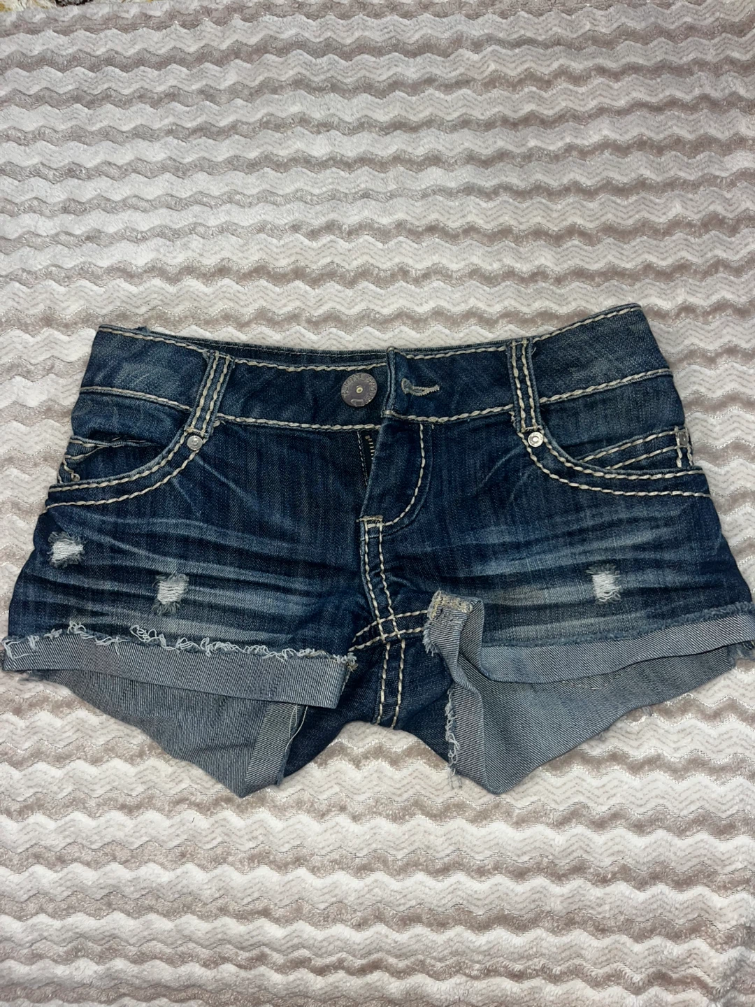 Almost Famous  Denim Shorts - photo 3