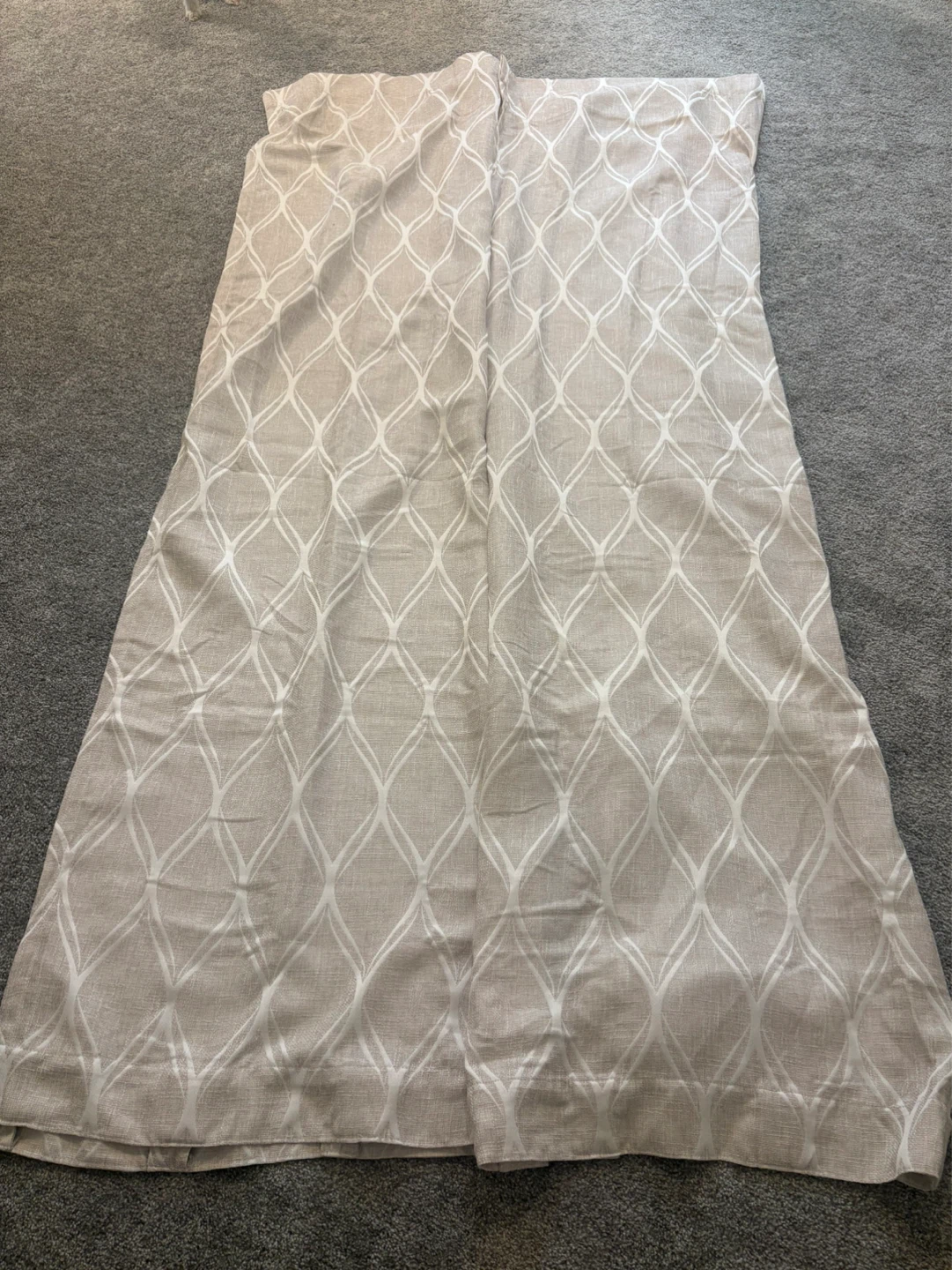 Beige Curtains with Diamond Pattern - photo 4