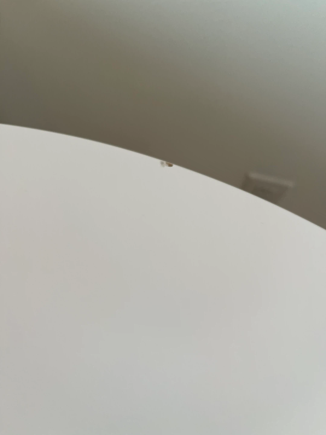 Round White Side Table - photo 5