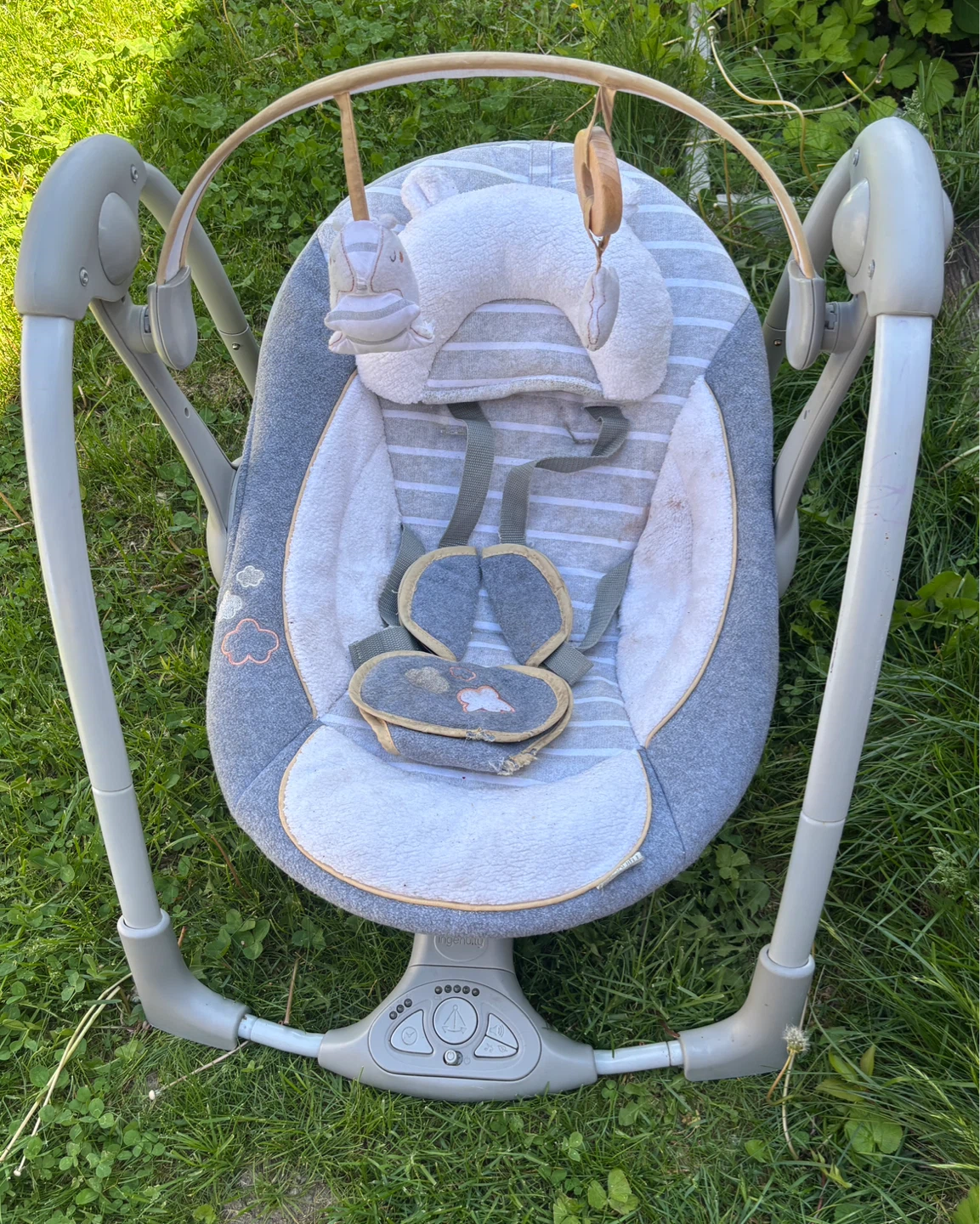 Ingenuity Baby Swing (with music)
