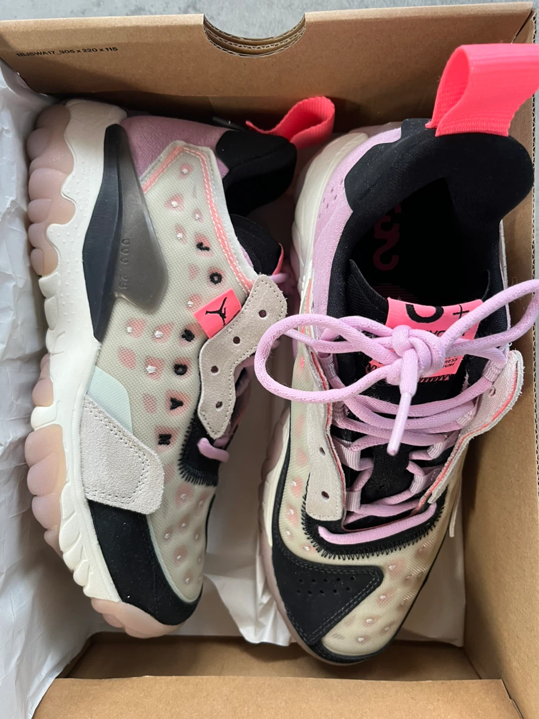 Women’s Jordan Jumpman size 8