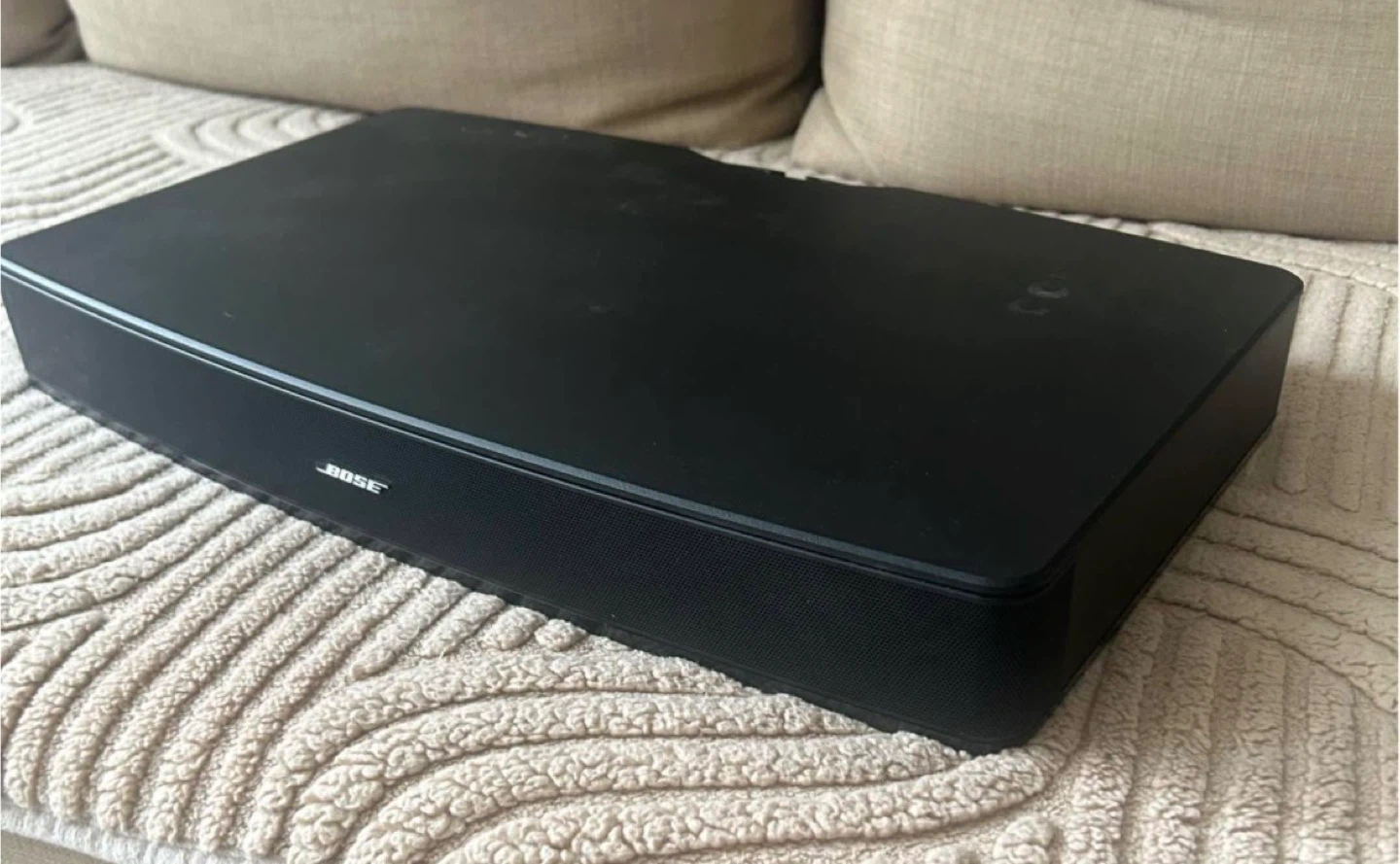 Bose Soundbar and remote
