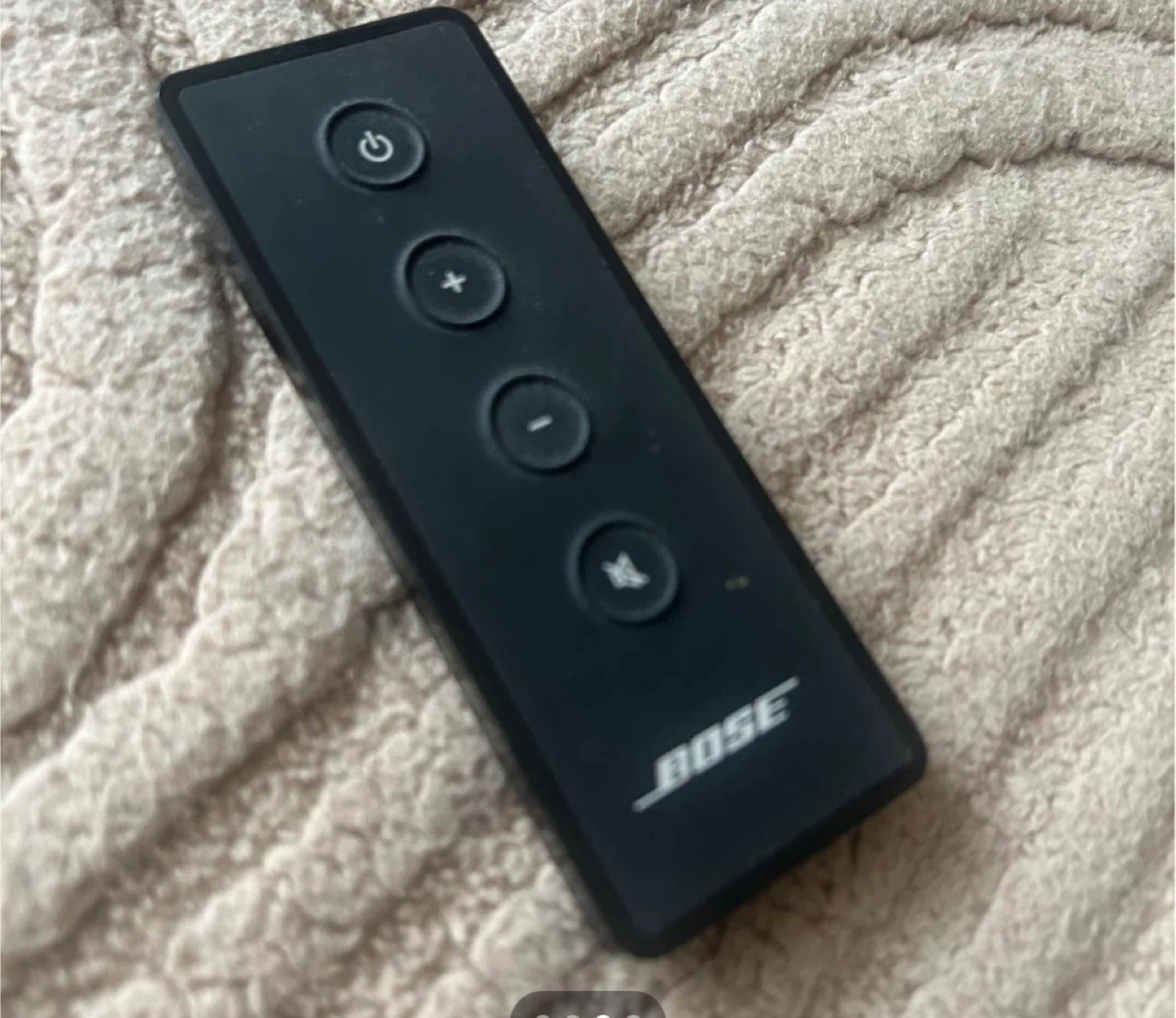 Bose Soundbar and remote - photo 2