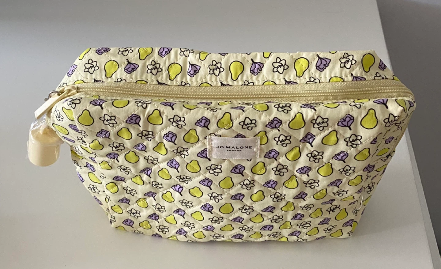 Jo Malone London Quilted Pouch - Pear & Flower Print