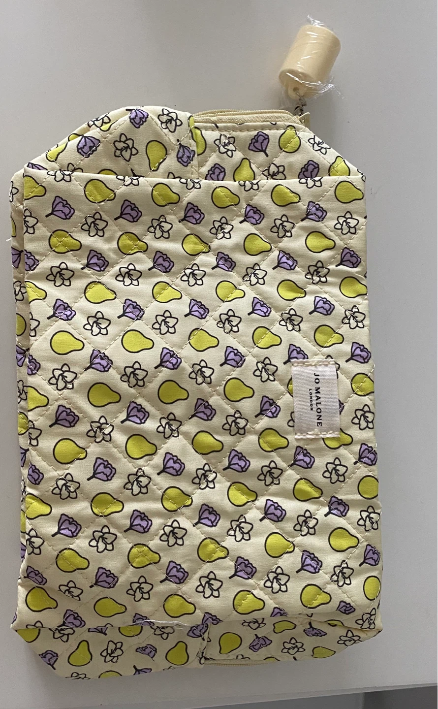 Jo Malone London Quilted Pouch - Pear & Flower Print - photo 2