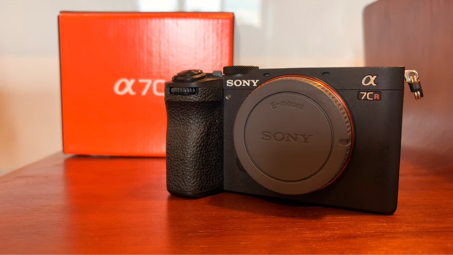 Sony A7RC + Lens + Cage + Accessories Bundle