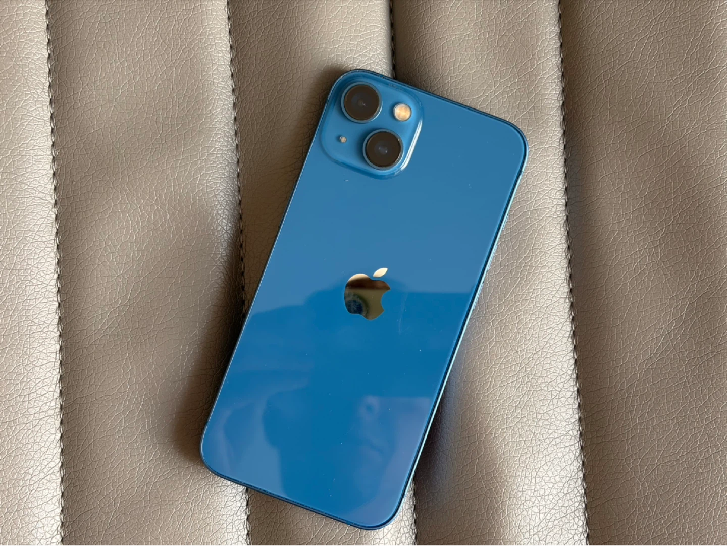Apple iPhone 13 (128GB) — Unlock / Blue