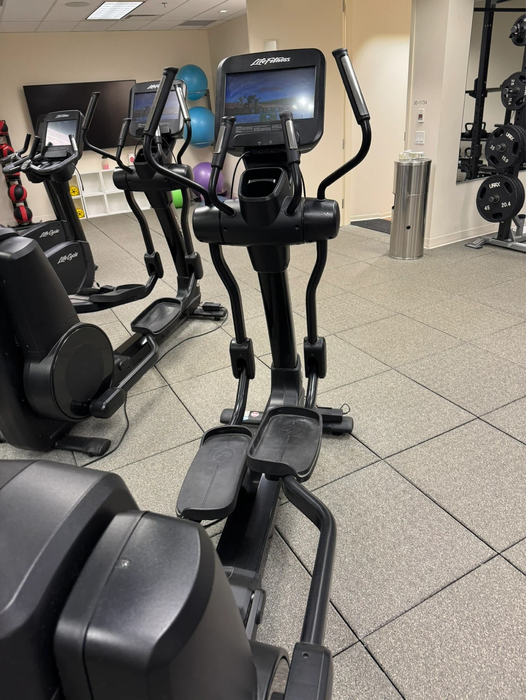 Life Fitness Elliptical Machine - photo 2