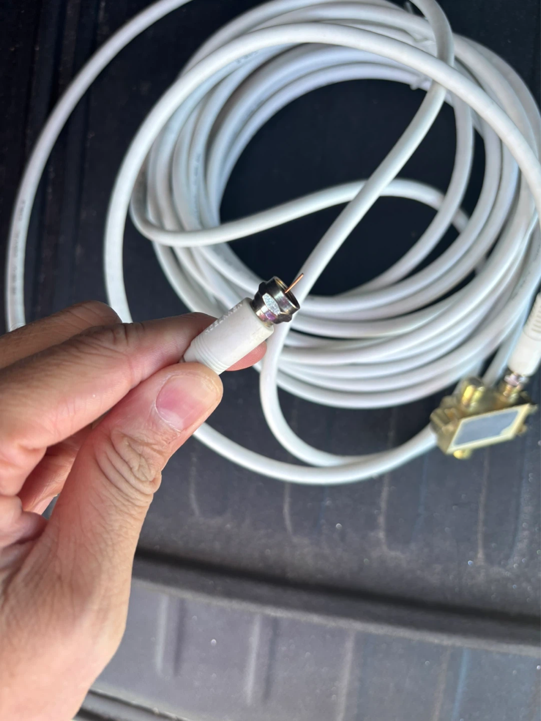 Used Nextech 2-Way Cable TV Splitter with Coaxial Cable - photo 2