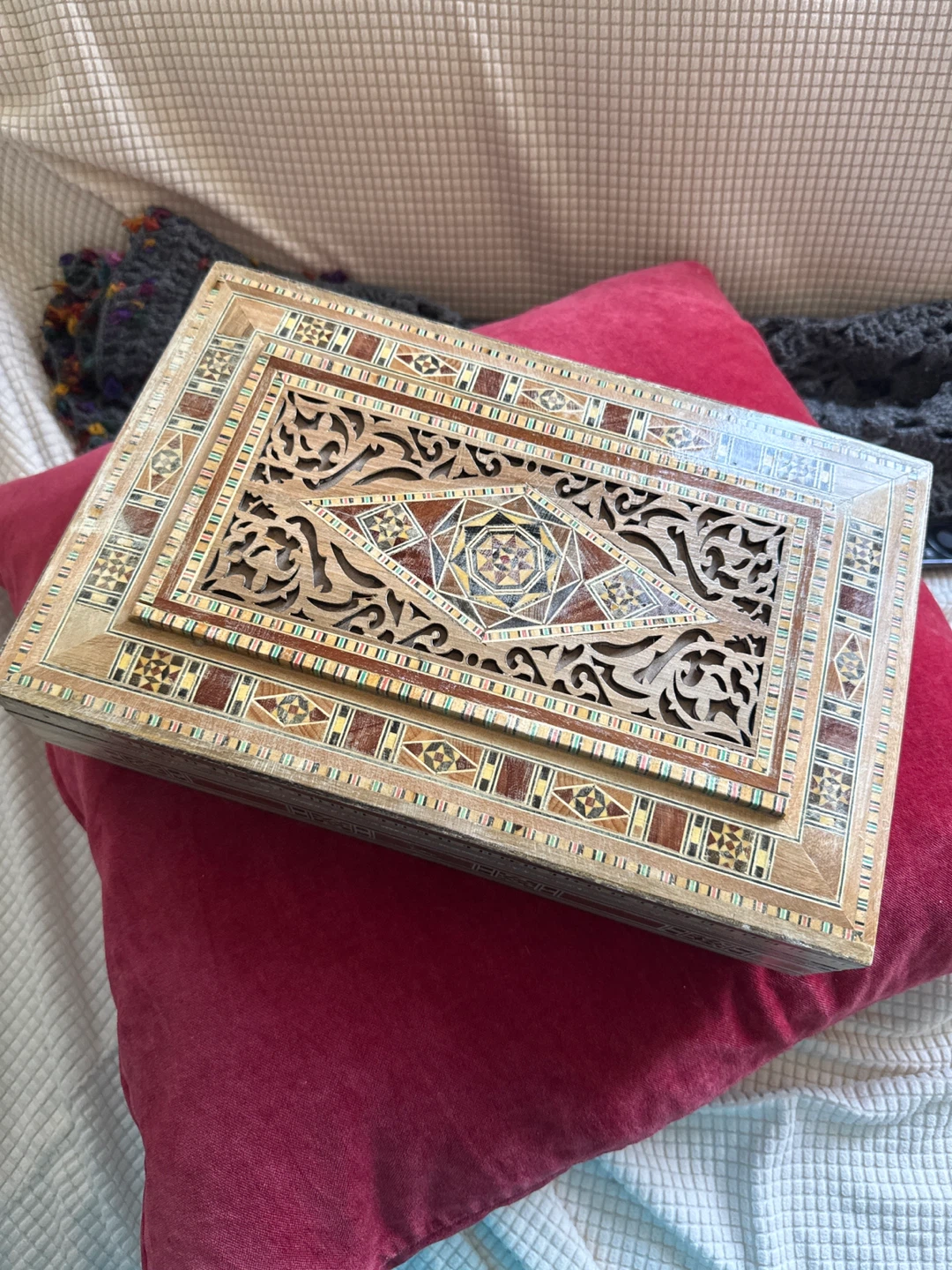 Decorative Wooden Inlay Trinket Box