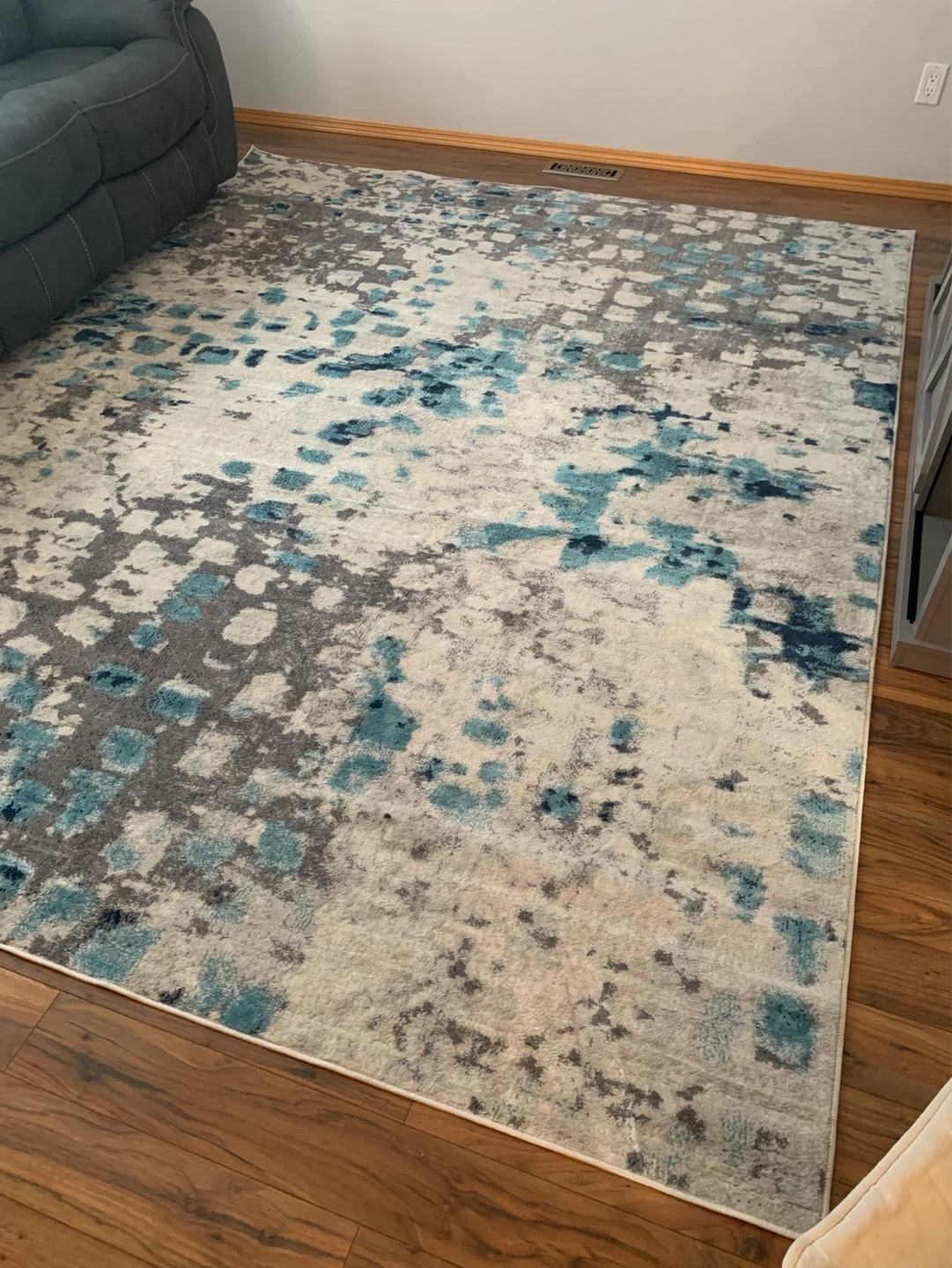 Byrdo Abstract Aqua/Brown Area Rug by Dakota Fields