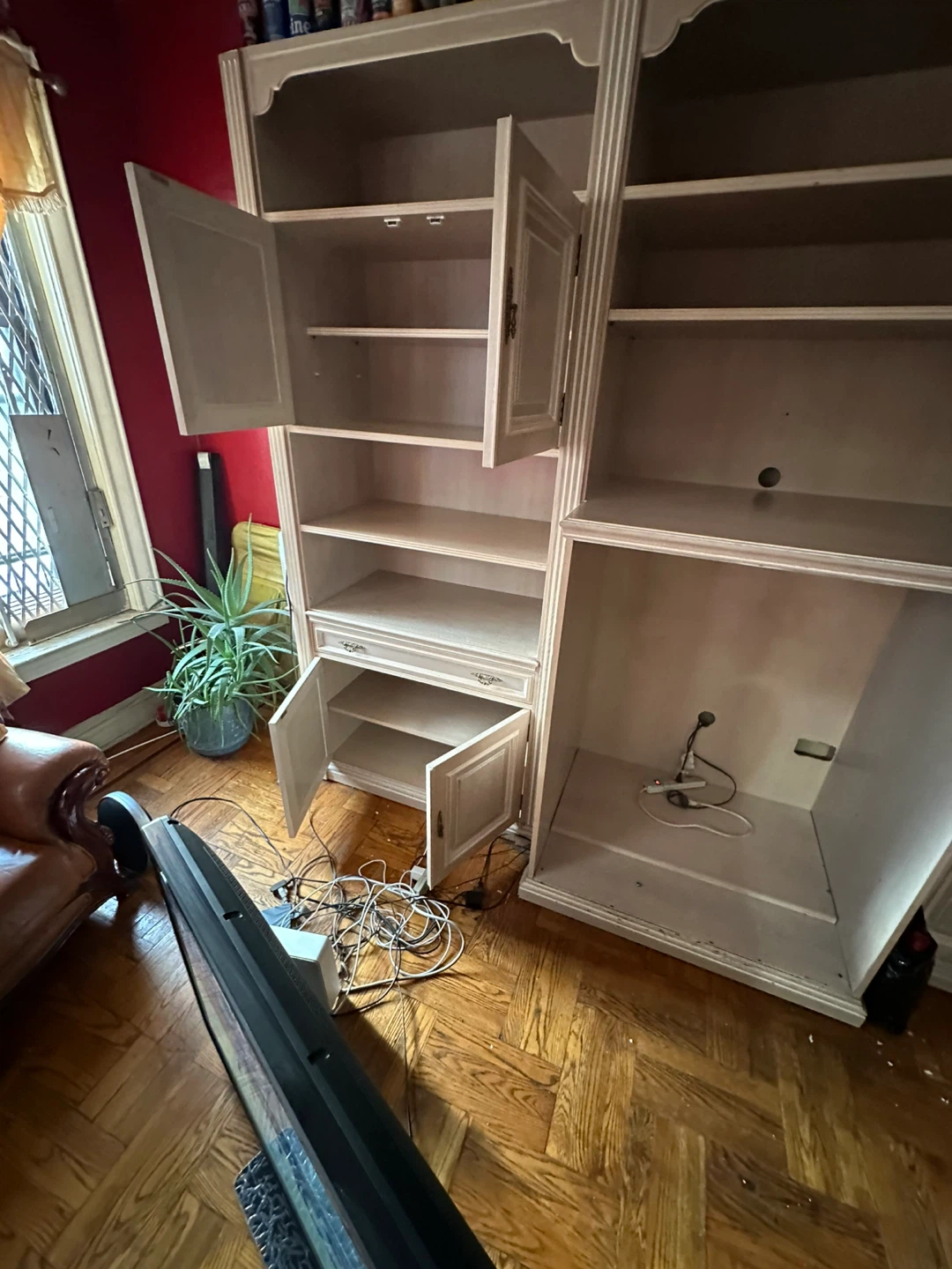 Large Wall Unit with Shelving and Cabinet - photo 4