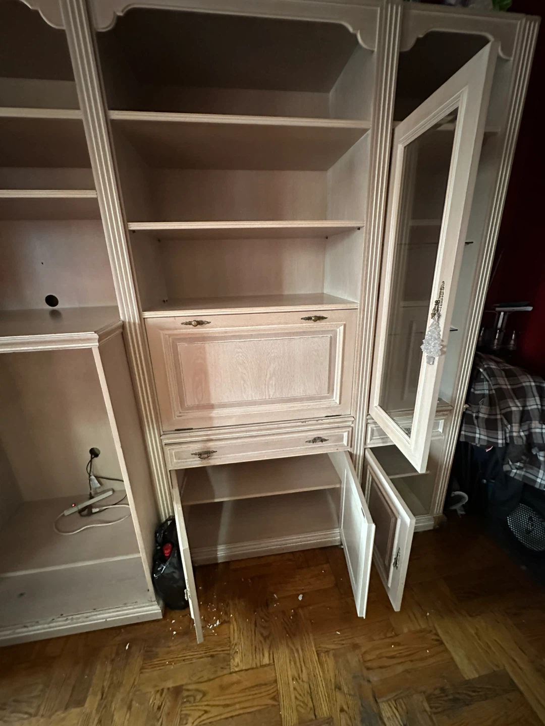 Large Wall Unit with Shelving and Cabinet - photo 3