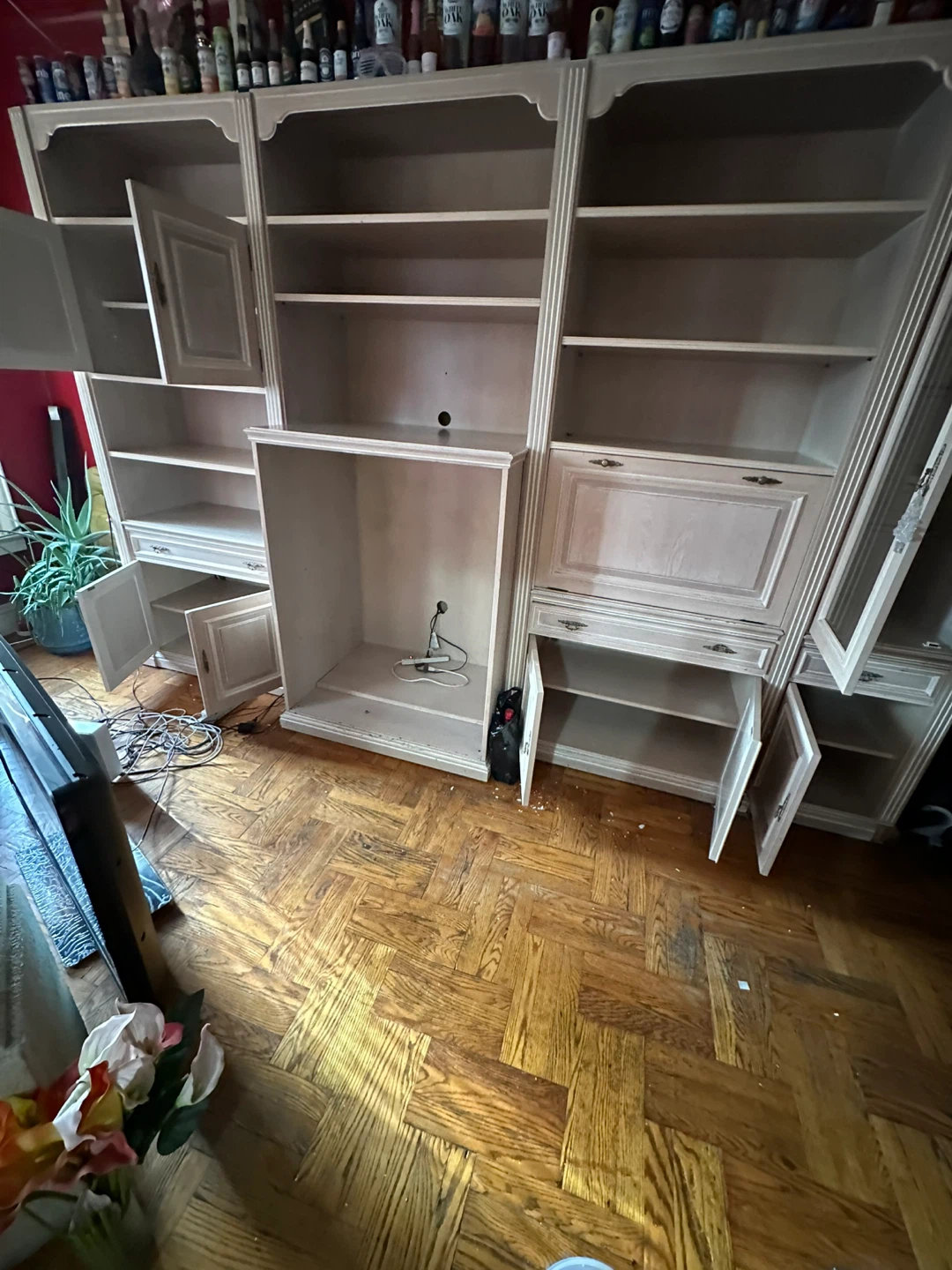 Large Wall Unit with Shelving and Cabinet - photo 2