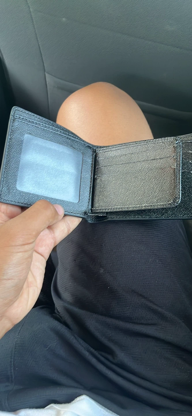 Louis Vuitton Mens Wallet - photo 2