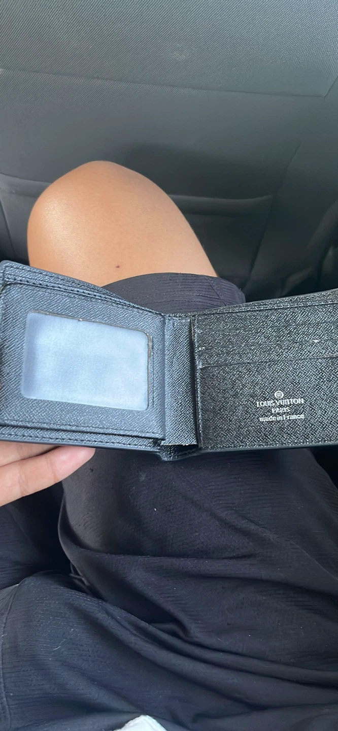 Louis Vuitton Mens Wallet - photo 3