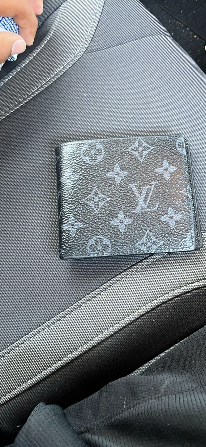 Louis Vuitton Mens Wallet