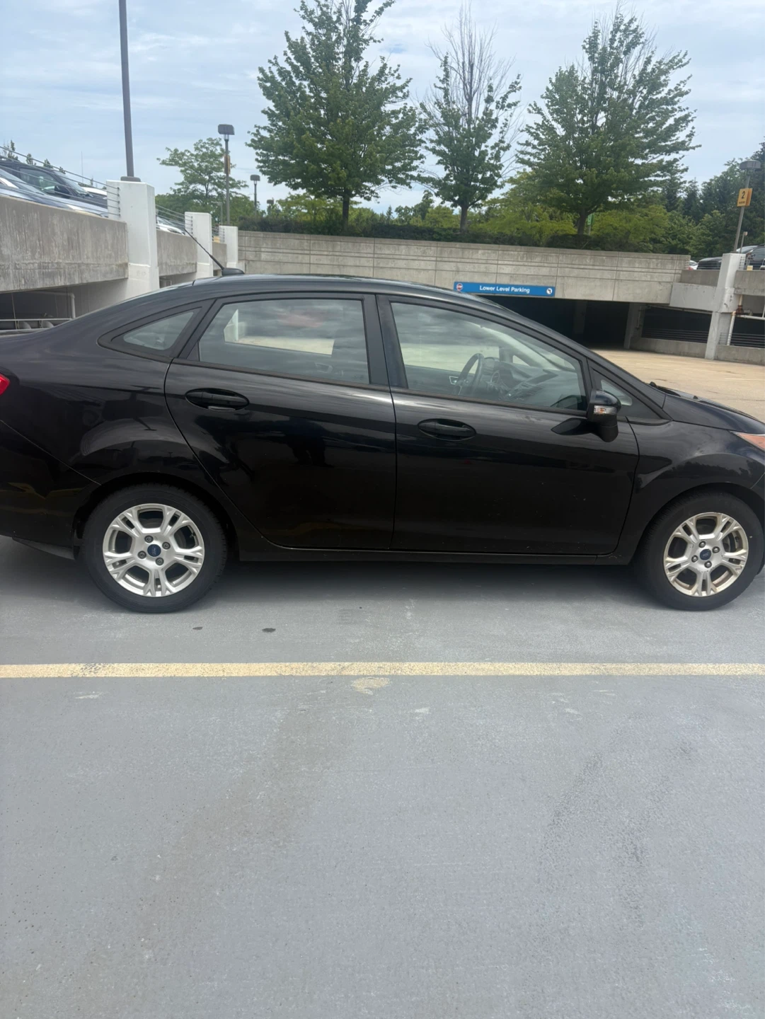 2015 Ford Fiesta . - photo 4