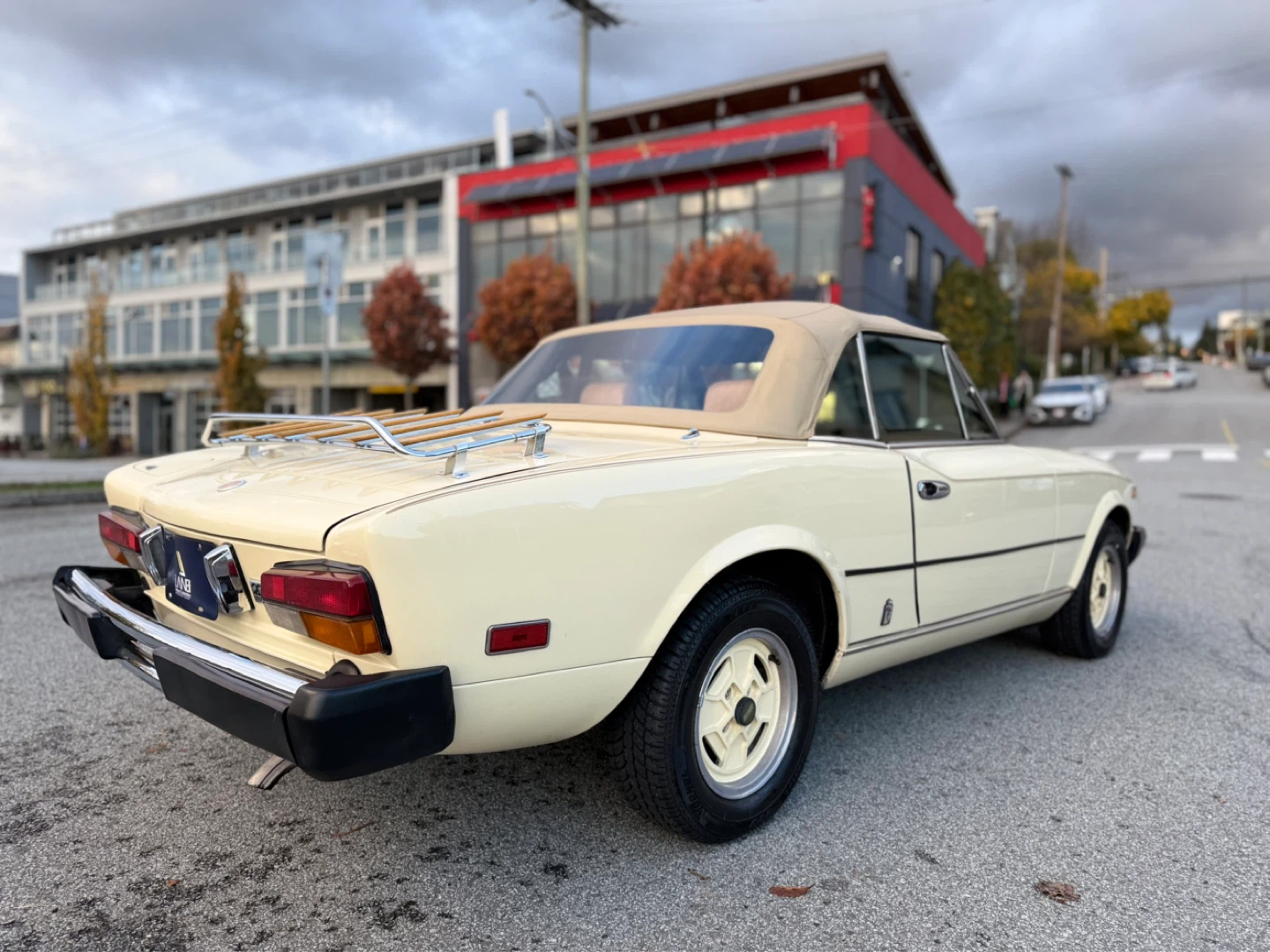 1981 Fiat Spider 2000 by Pininfarina - photo 4