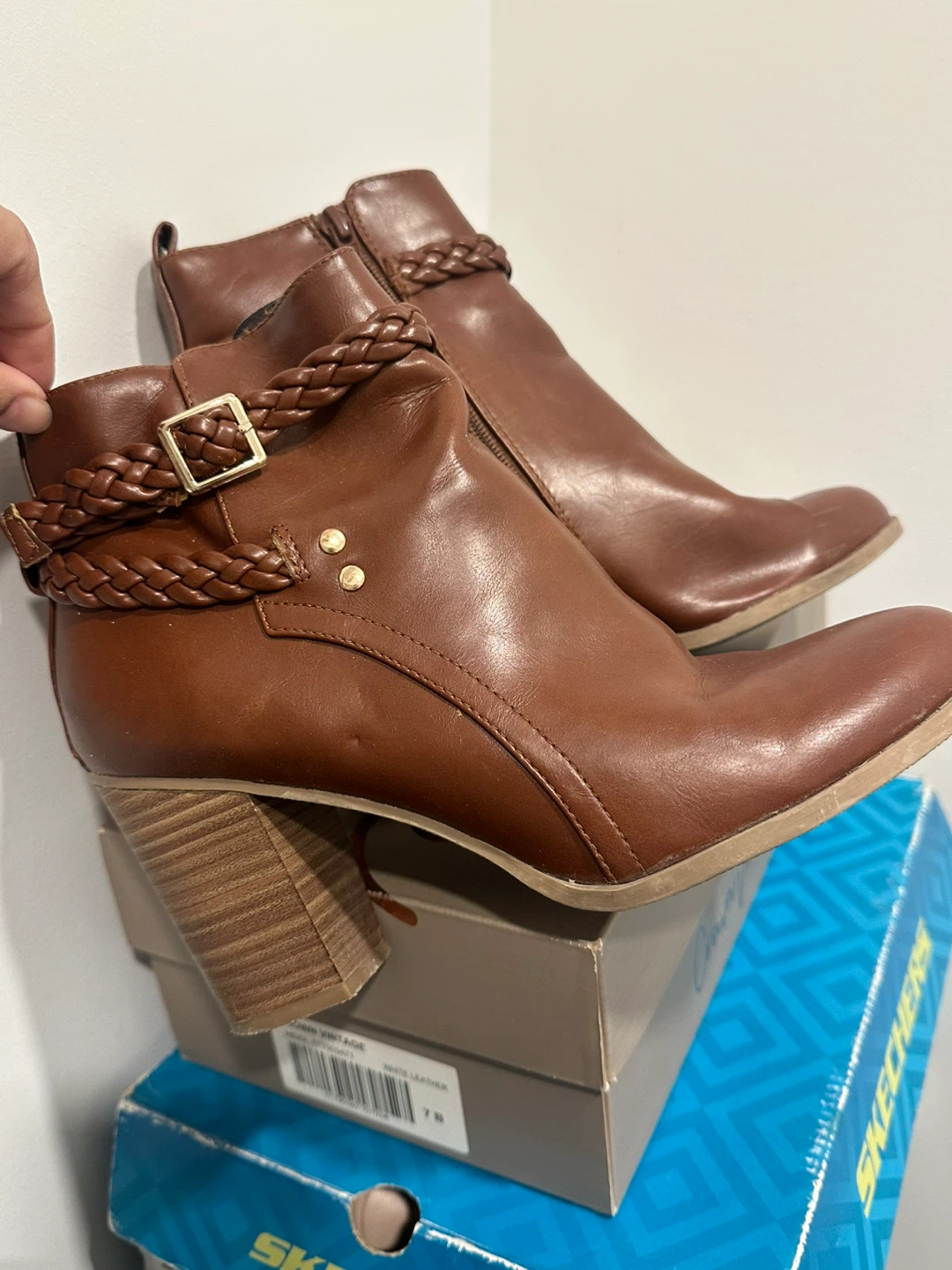 American Eagle Brown Ankle Boots - photo 2