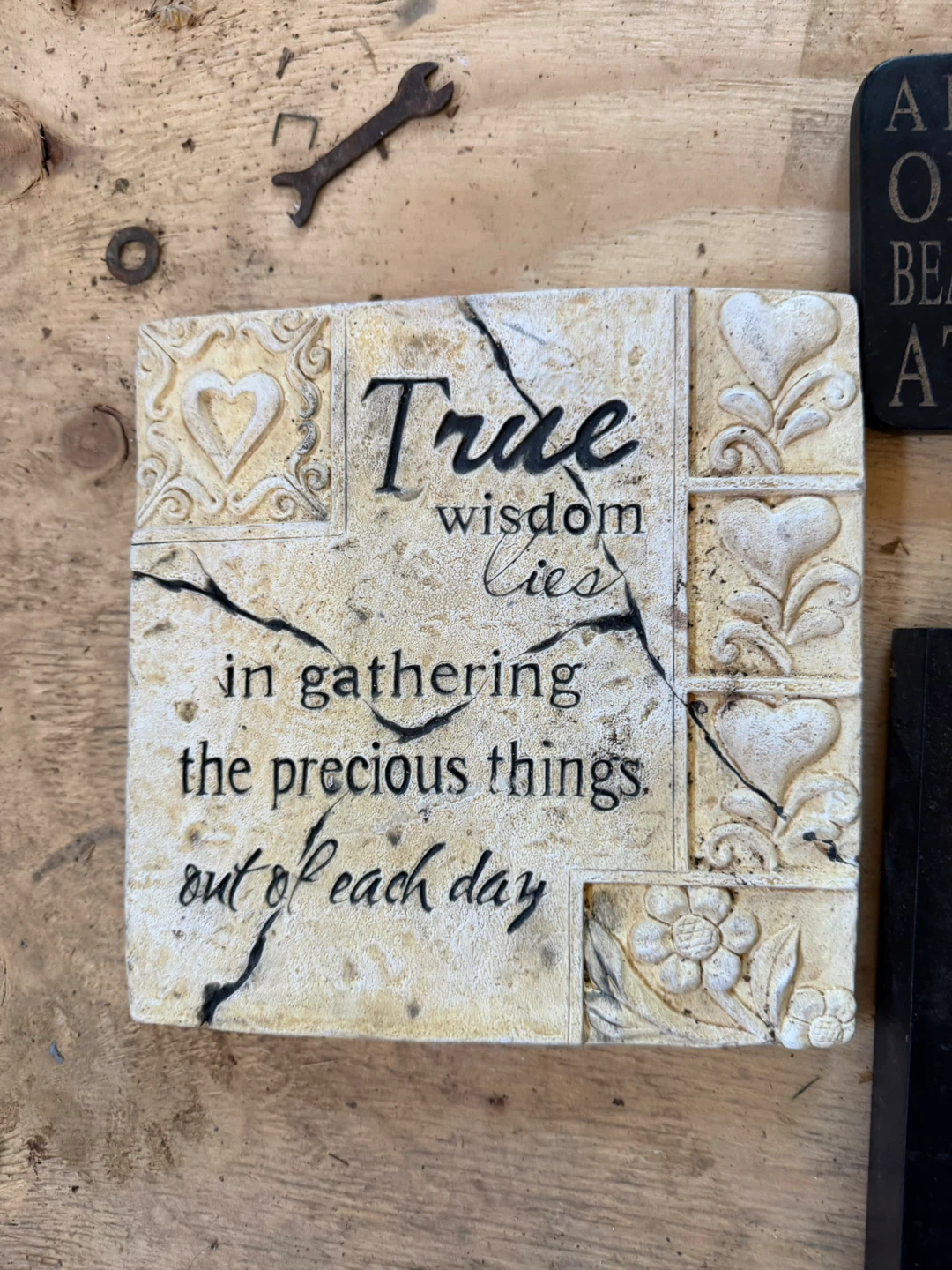 Decorative Wall Plaques Set- all for 20$ - photo 3
