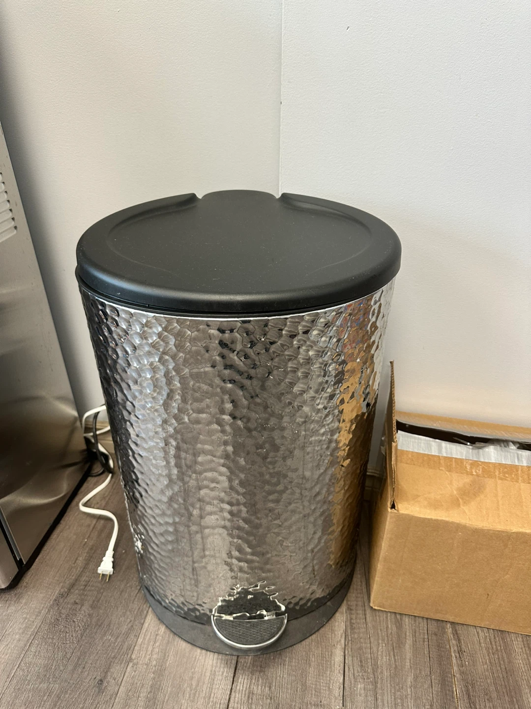 Hammered Stainless Steel Step Trash Can