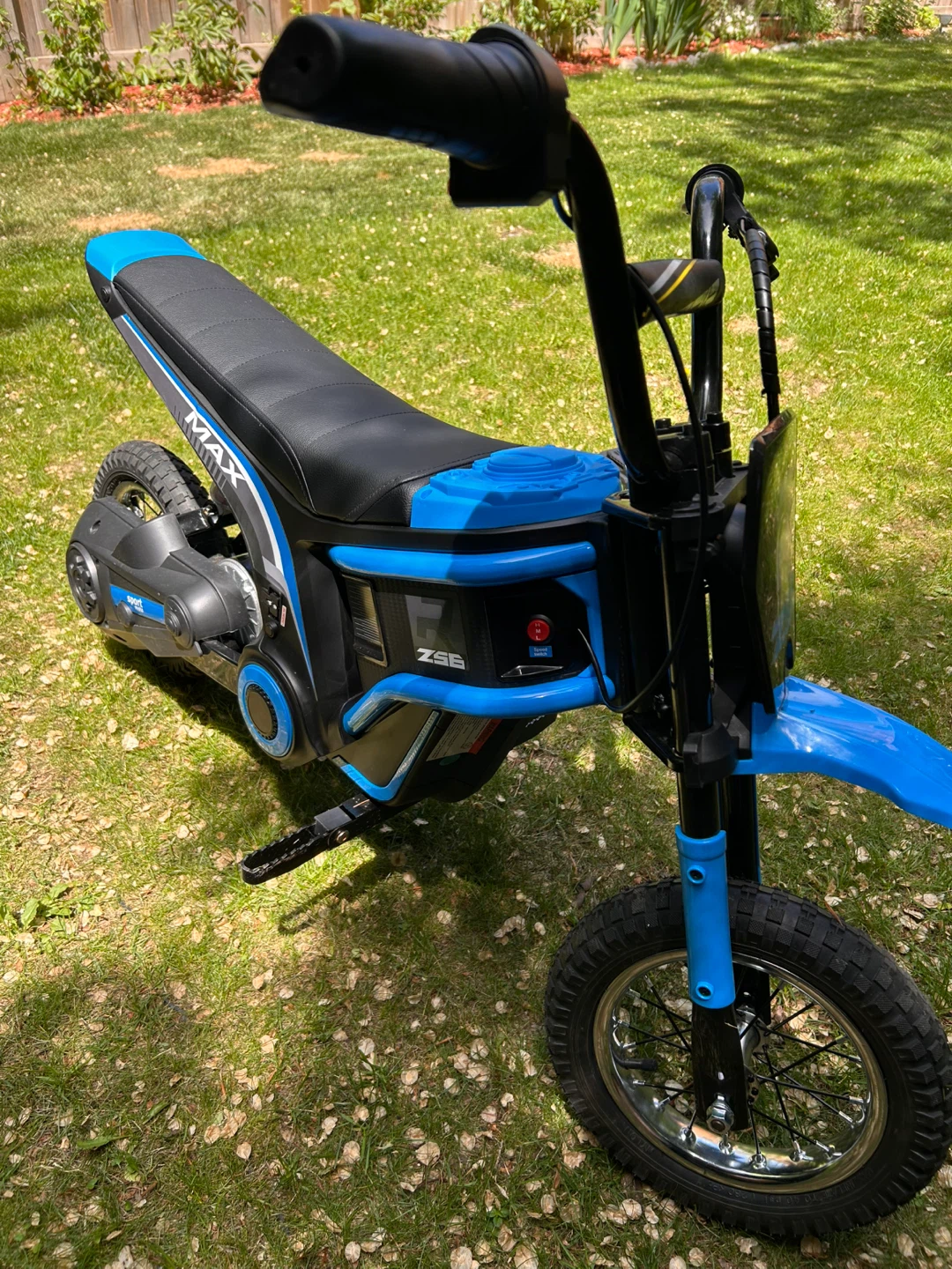 Mini electric youth bike. Weight limit!