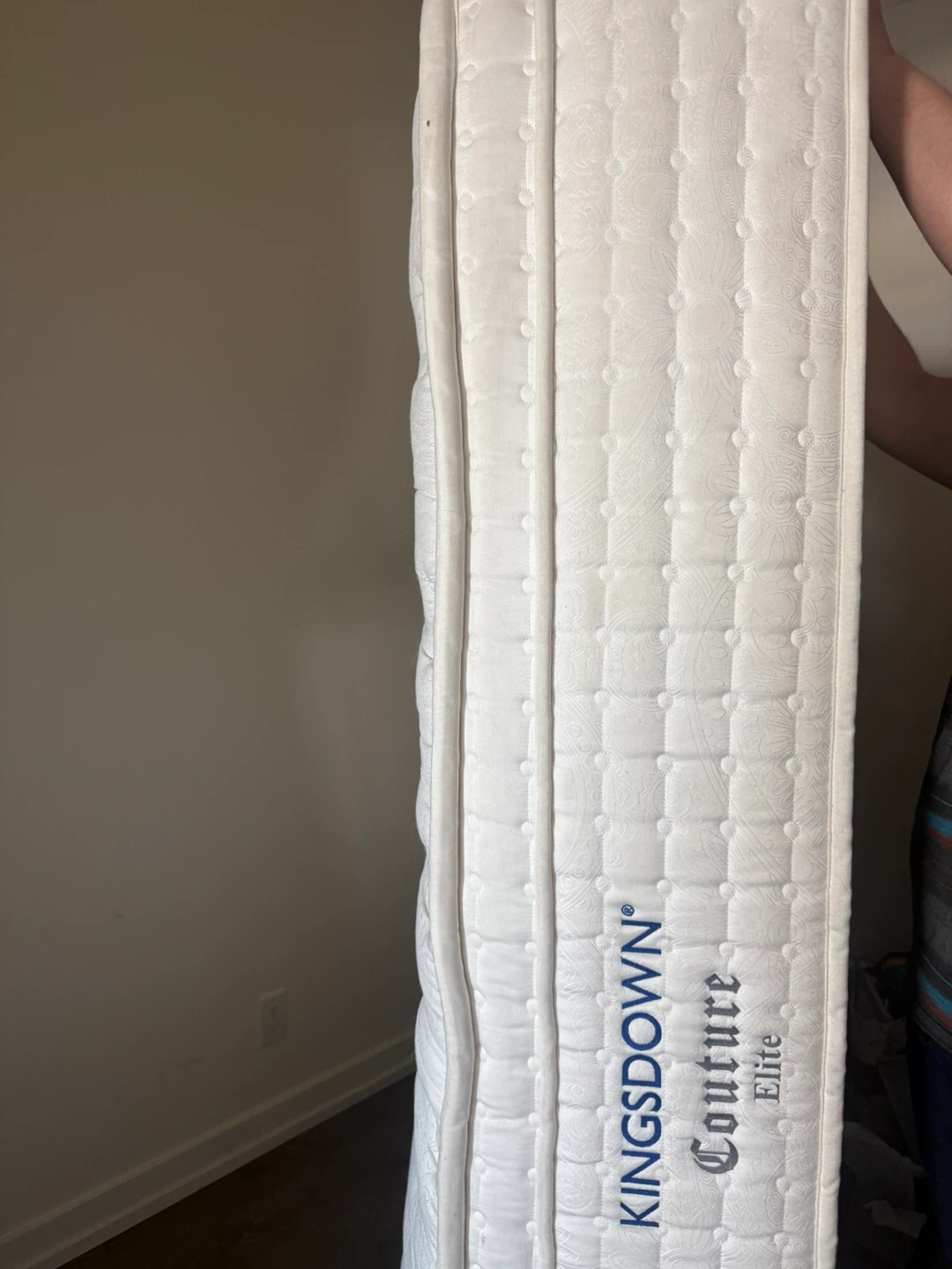 Kingsdown Couture Elite Mattress