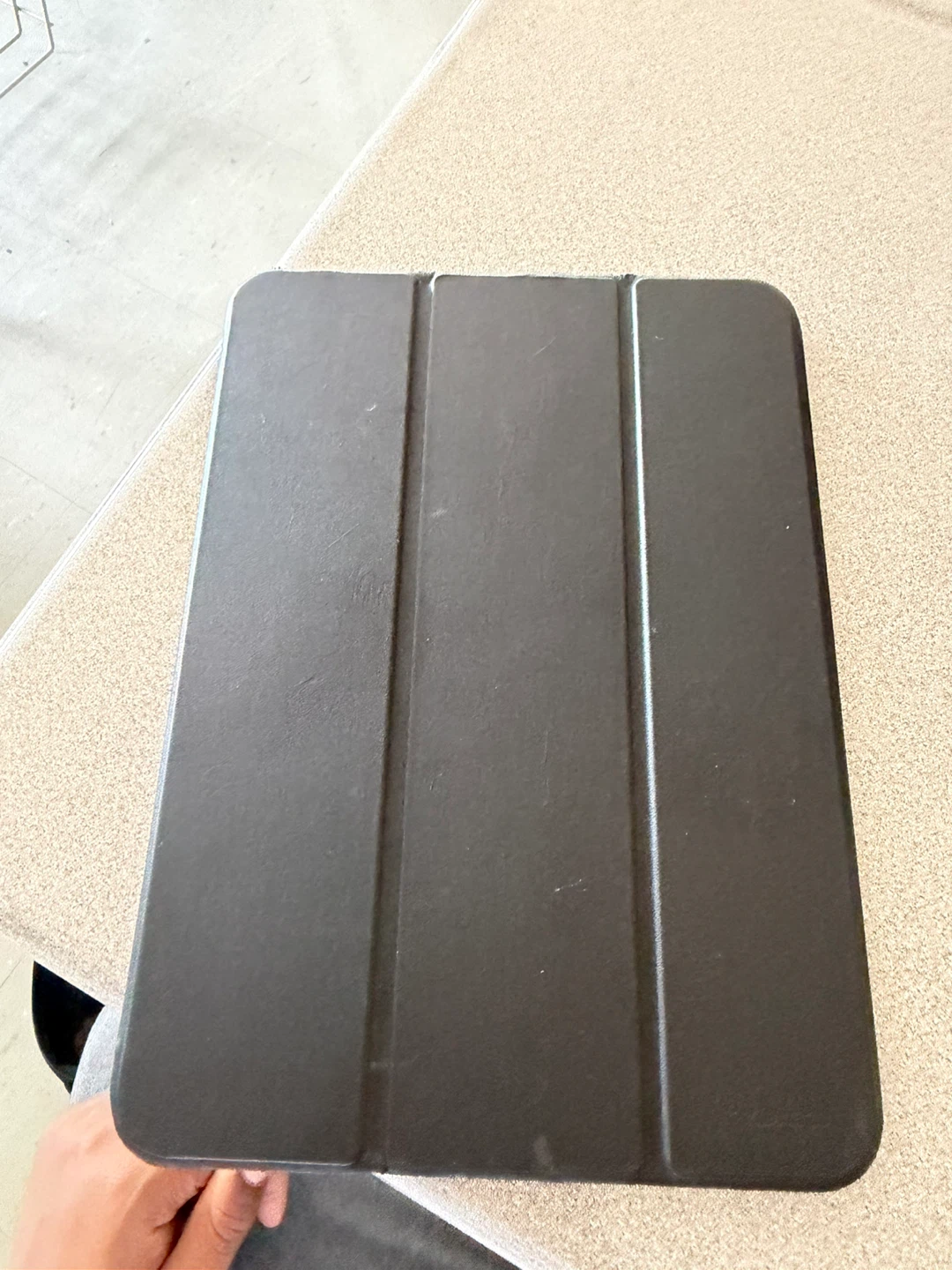 Apple iPad 10th gen - photo 4