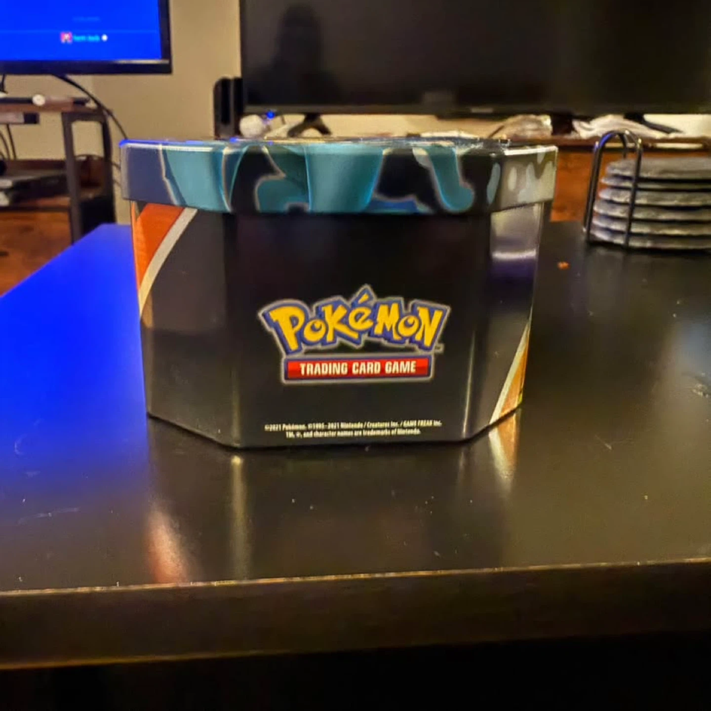 Eeveelutions Pokemon Tin - photo 2