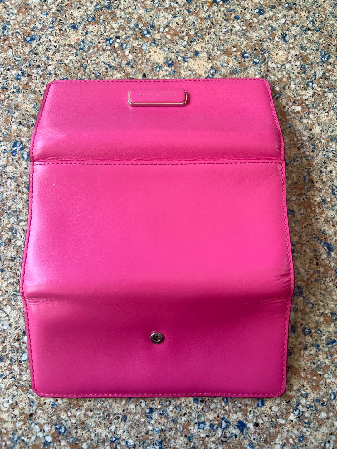 Marc by Marc Jacobs Pink Leather Clutch Wallet - photo 3