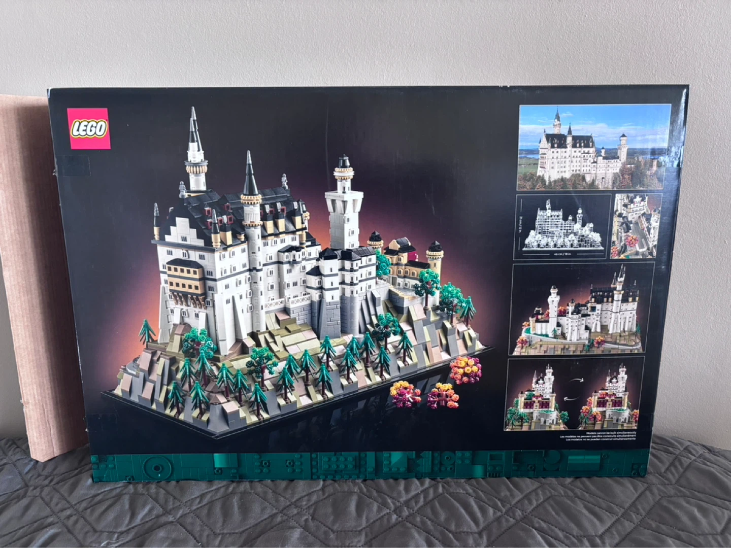 LEGO Architecture Neuschwanstein Castle Set 21063 - photo 2
