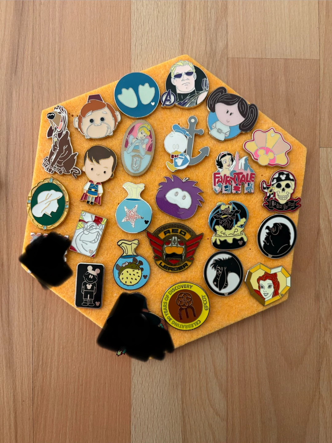 Authentic Disney Pins $5 each firm - photo 5