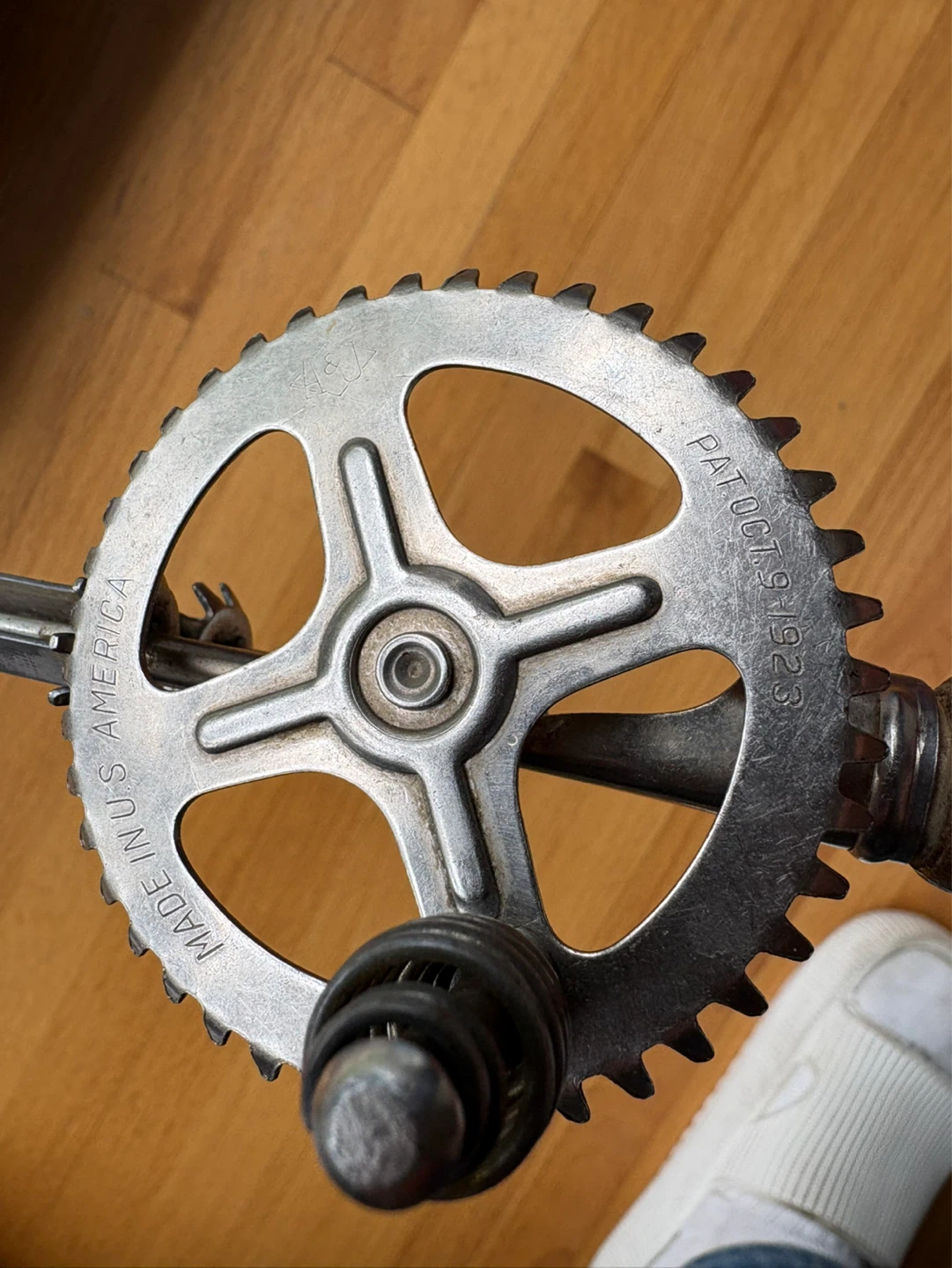 Vintage Egg Beater Hand Mixer 1923 - photo 3